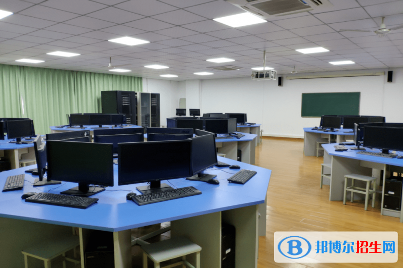 河北2022年300分能上計(jì)算機(jī)學(xué)校嗎
