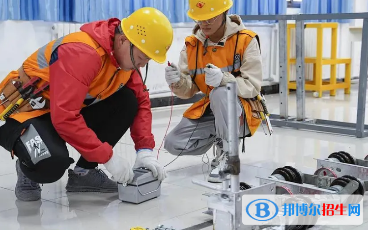 貴陽2022年中專有什么專業(yè)適合男孩子