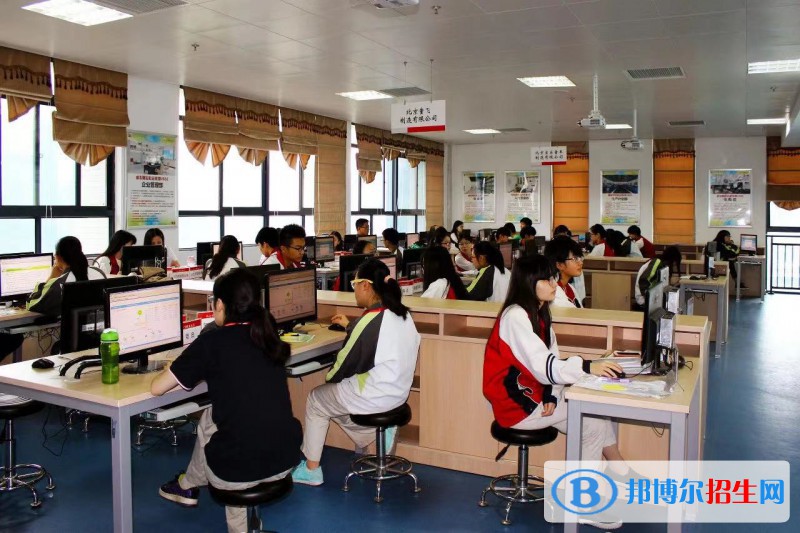 南京財經(jīng)高等職業(yè)技術學校怎么樣、好不好