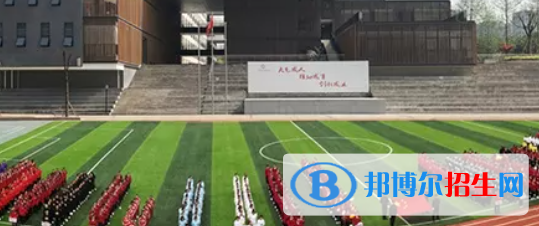 成都2022年計算機學(xué)校畢業(yè)是什么文憑