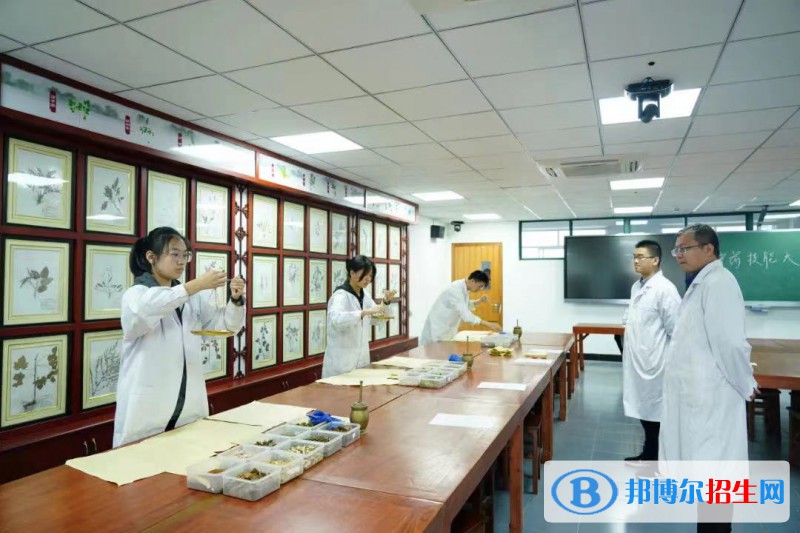 常州衛(wèi)生高等職業(yè)技術(shù)學(xué)校2022年報(bào)名條件、招生要求、招生對象