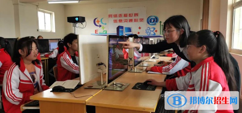 定西洮河高級(jí)職業(yè)中學(xué)2022年招辦聯(lián)系電話