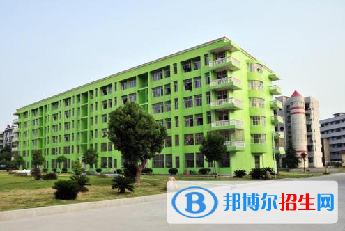 蓬安縣濟(jì)渡職業(yè)中學(xué)2022年學(xué)費(fèi)、收費(fèi)多少