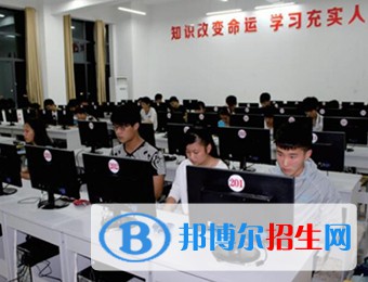 河北2022年計(jì)算機(jī)學(xué)校招生有哪些要求