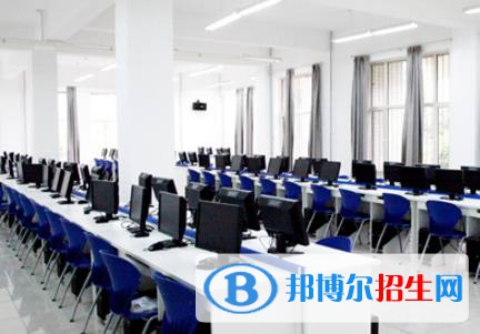 河北2022年計算機學校有哪些專業(yè)可以學