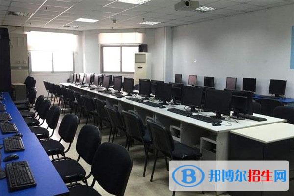 河北2022年現(xiàn)在讀什么計算機學校好
