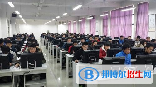 河北2022年男生上什么計算機學(xué)校比較好