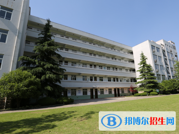 涼山州農(nóng)業(yè)學校2022年招生辦聯(lián)系電話