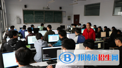 河北2022年男生初中畢業(yè)上計算機學校