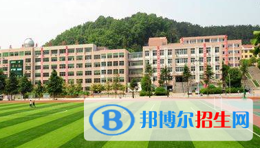甘孜州職業(yè)技術(shù)學(xué)校2022年學(xué)費(fèi)、收費(fèi)多少