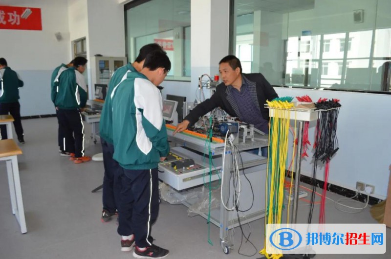定西理工中專學(xué)校2022年學(xué)費(fèi)、收費(fèi)多少