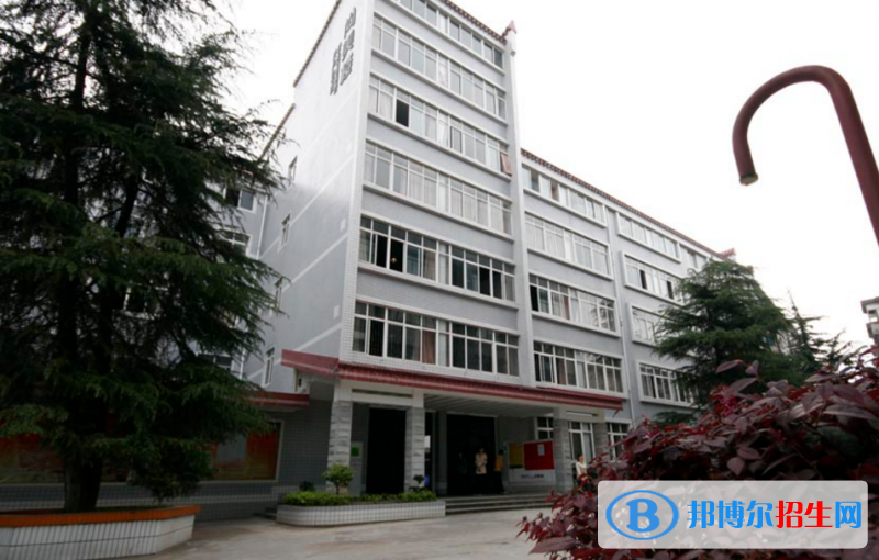 重慶工藝美術(shù)學(xué)校2022年報(bào)名條件、招生要求、招生對(duì)象