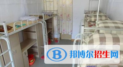 內(nèi)江宏昌職業(yè)技術學校2022年宿舍條件 