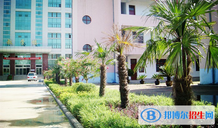 寶雞市高級技工學(xué)校2022年學(xué)費