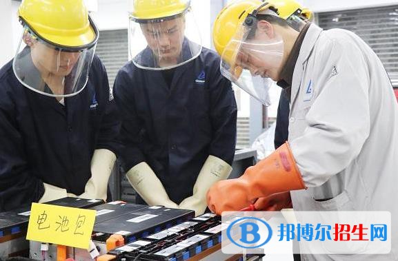 甘肅2022年汽修學(xué)校要多少分