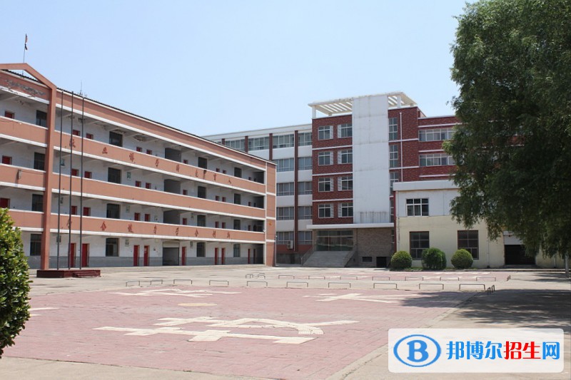 隆昌縣城關(guān)職業(yè)中學(xué)2022年報名條件、招生要求、招生對象 