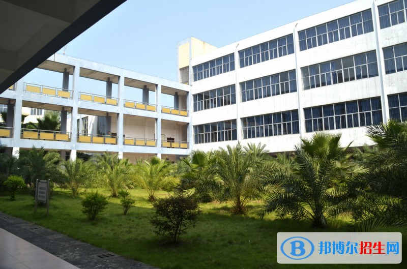 云南省普洱衛(wèi)生學(xué)校怎么樣、好不好