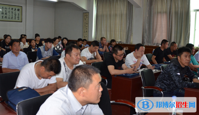 銅川煤炭基本建設(shè)技工學(xué)校2022年招生辦聯(lián)系電話(huà)