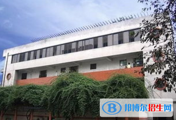 重慶市紡織技工學校2022年招生辦聯(lián)系電話