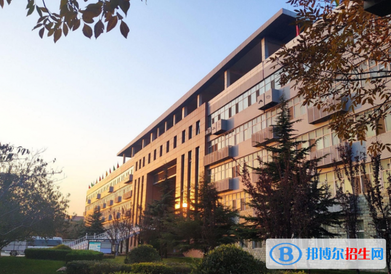 邯鄲工程技術(shù)學(xué)校2022年學(xué)費(fèi)、收費(fèi)多少