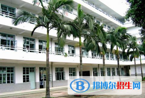 昆明市推拿職業(yè)學(xué)校2022年報名條件、招生要求、招生對象