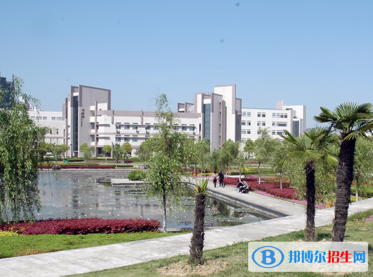 臨滄技工學(xué)校2022年報名條件招生要求招生對象