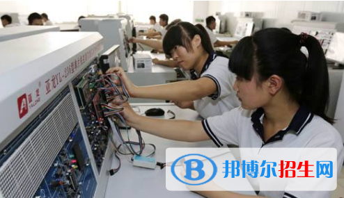 張家口技工學(xué)校2022年報名條件、招生要求、招生對象