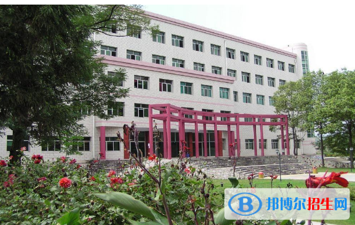陜西華山技師學(xué)院2022年招生辦聯(lián)系電話