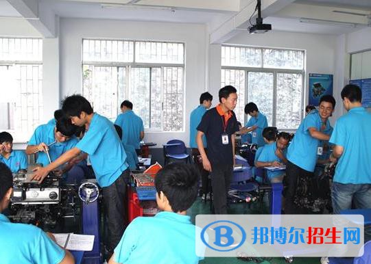 蘭州2022年初中生學(xué)汽修學(xué)校怎樣