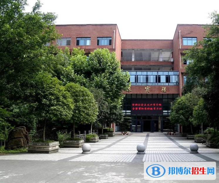 開遠(yuǎn)市笫一職業(yè)高級中學(xué)2022年報名條件、招生要求、招生對象