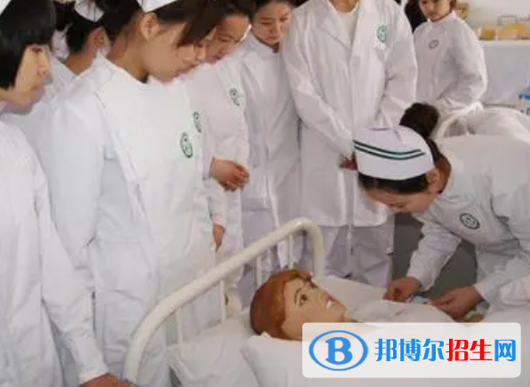 重慶2022年護理學校里面有哪些專業(yè)