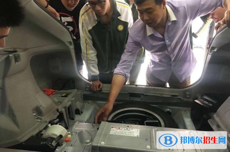 蘭州2022年汽修學校什么時候招生