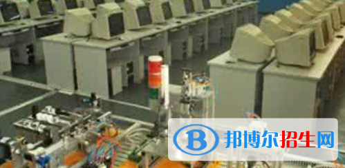 四川省工業(yè)設(shè)備安裝技工學(xué)校2022年學(xué)費、收費多少
