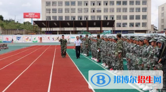 貴州貴陽經(jīng)貿(mào)職業(yè)學(xué)校2022年學(xué)費(fèi)、收費(fèi)多少