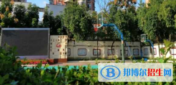 成都市財貿(mào)職業(yè)高級中學(xué)2022年學(xué)費、收費多少