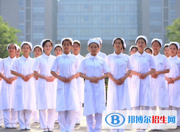 重慶2022年怎么讀護(hù)理學(xué)校