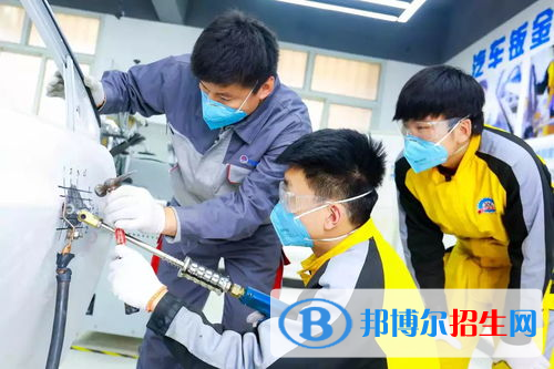 蘭州2022年女生讀汽修學校學什么好