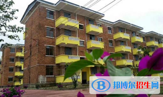 黔南民族衛(wèi)生學(xué)校怎么樣、好不好