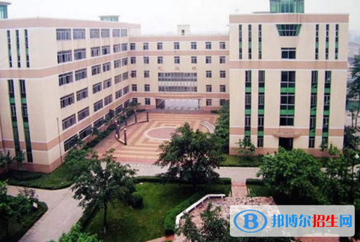 重慶市潼南縣闇公職業(yè)高級中學2022年招生辦聯(lián)系電話