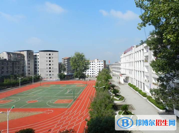 重慶市墊江縣第二職業(yè)中學校2022年報名條件、招生要求、招生對象