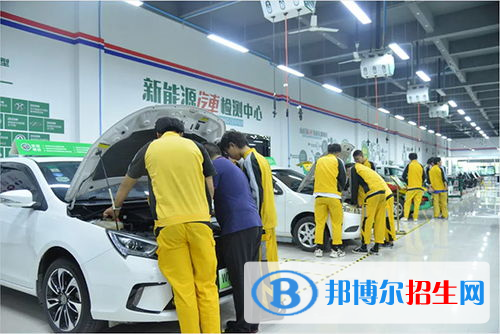 蘭州2022年怎么讀汽修學(xué)校