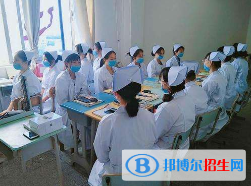 重慶2022年護(hù)理學(xué)校畢業(yè)好找工作嗎