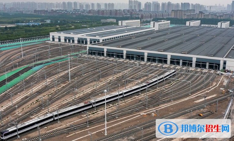 河北2022年軌道交通學(xué)?？梢詫W(xué)什么