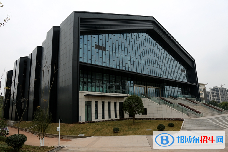 重慶2022年沒(méi)有畢業(yè)證可以讀汽修學(xué)校嗎