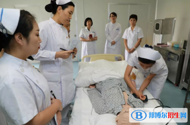 甘肅2022年衛(wèi)校中專升大專考什么