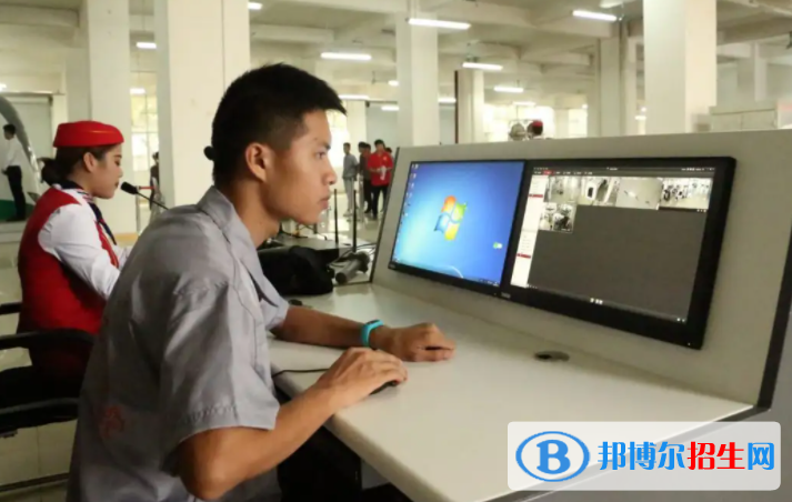 重慶2022年軌道交通學(xué)校開(kāi)設(shè)有哪些課程