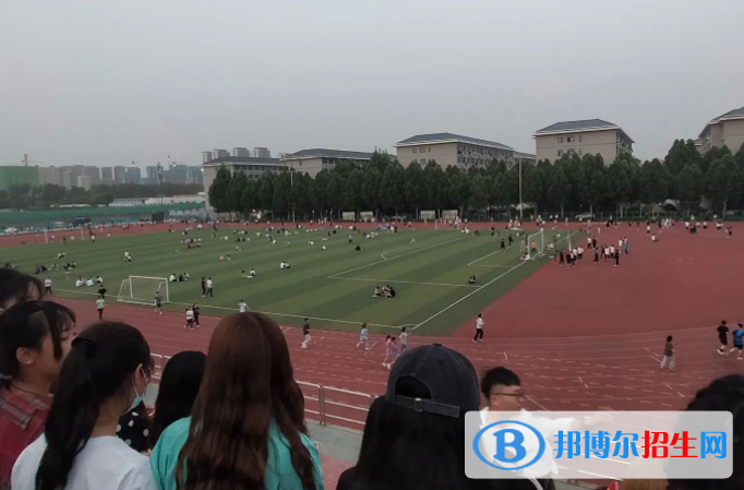 鄭州市財經(jīng)學校2022年招生辦聯(lián)系電話
