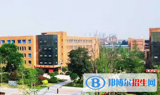 瀘州財(cái)經(jīng)學(xué)校學(xué)校2022年網(wǎng)站網(wǎng)址