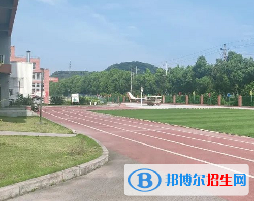 重慶2022年女生初中畢業(yè)上建筑學校