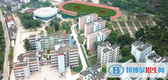 廣東2022年男生讀汽修學校學什么好